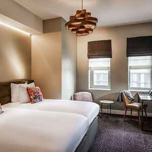 Klassieke Kamer met Twee Aparte Bedden